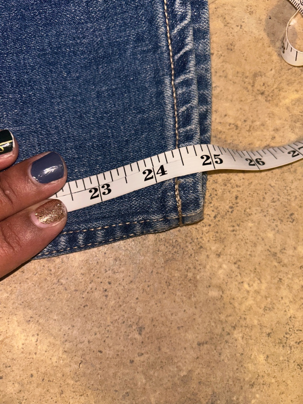 Old Navy Jeans - medium blue high rise barrel leg - Picture 11 of 11